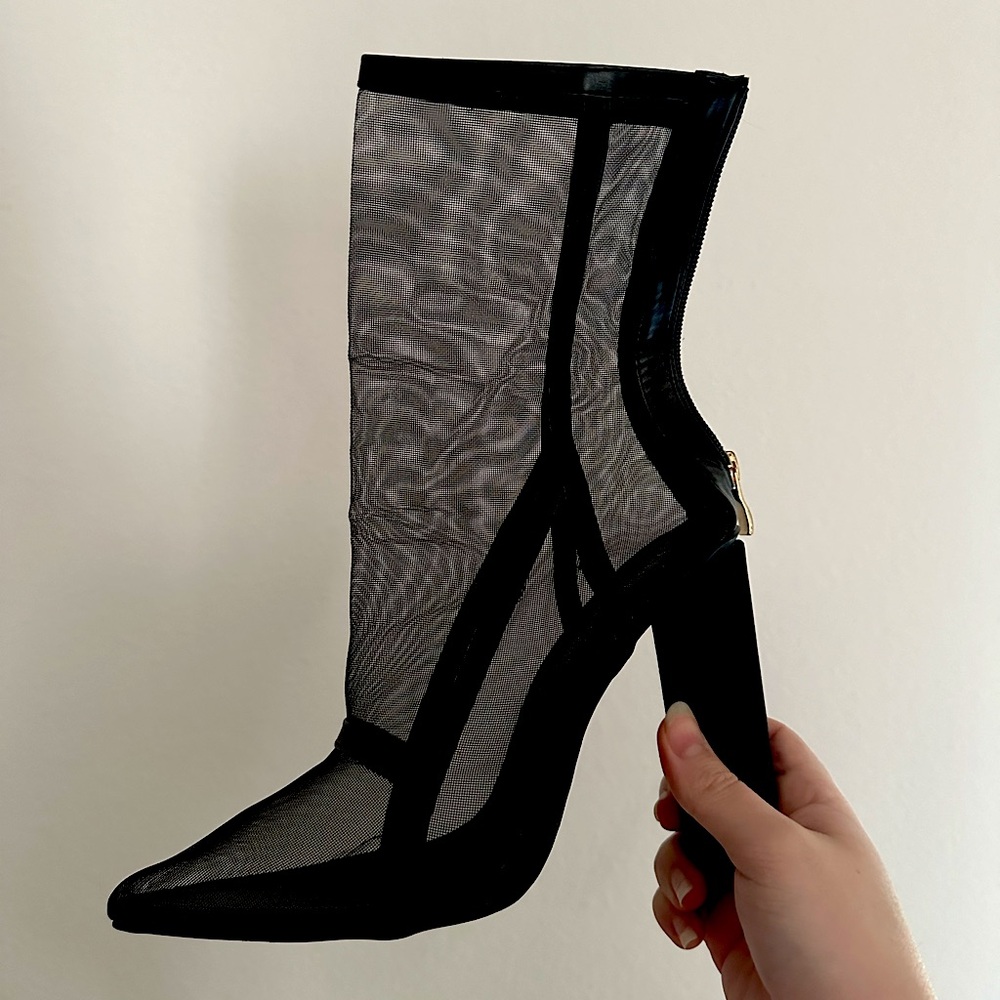 LILIANA Mesh Booties